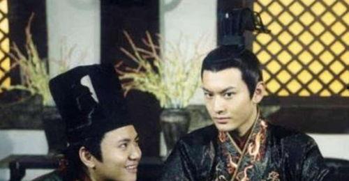 楚姨娘与侯爷吃瓜,楚姨娘与侯爷的甜蜜瓜田情缘